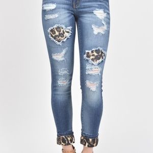 *Kan Kan* Blue Denim with Cheetah Pattern Capri's